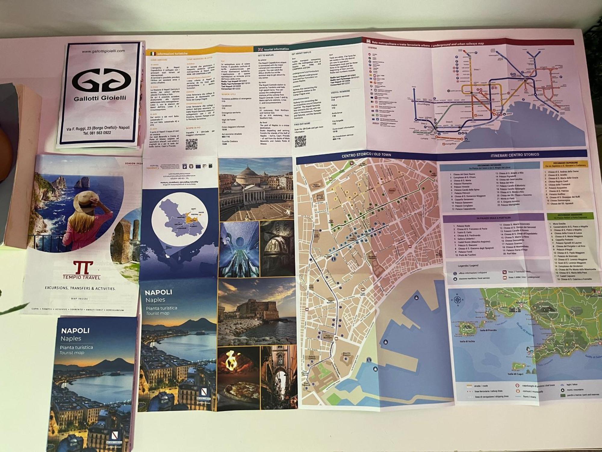 Oikos Guest House 那不勒斯 外观 照片